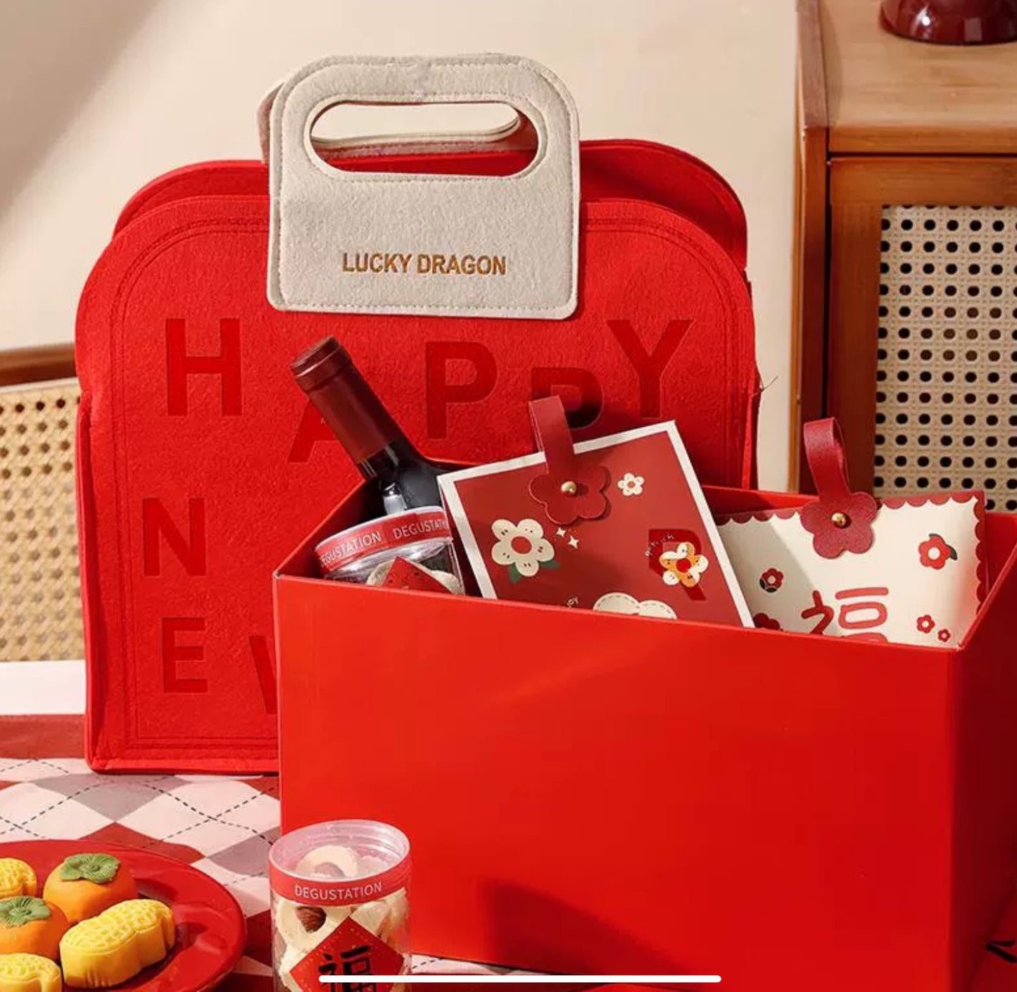 Lucky dragon gift box