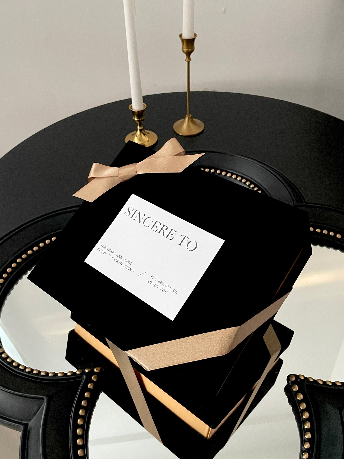 Eclipse Velvet Gift Set